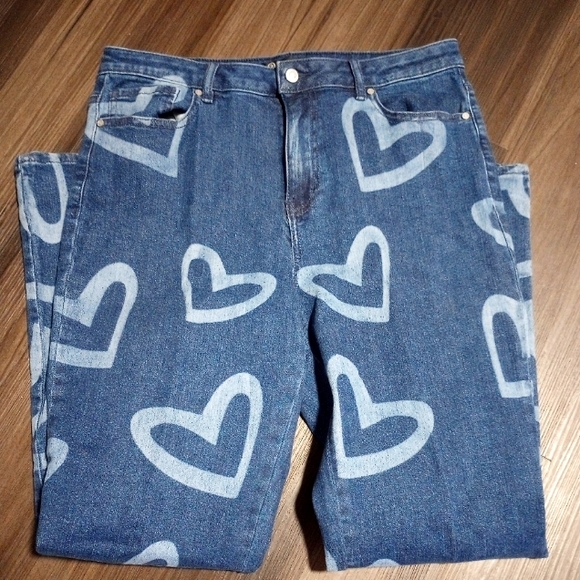 Versona Stretch Jeans - Picture 7 of 8